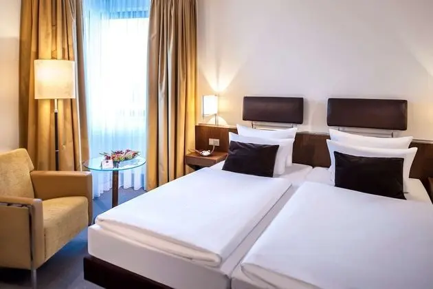 Süit (Business Suite with King Size Bed)
