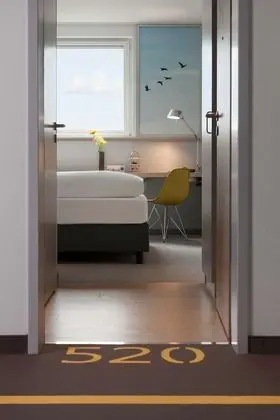 Superior Oda (with queen size bed)