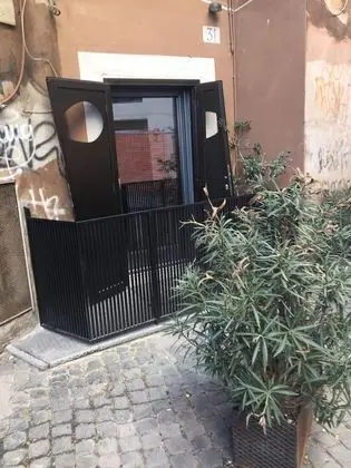 Ev, Sigara İçilebilir