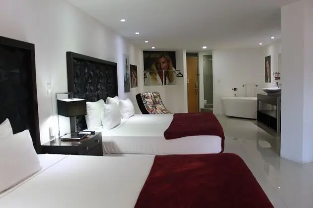 Design Oda (2 King Beds)