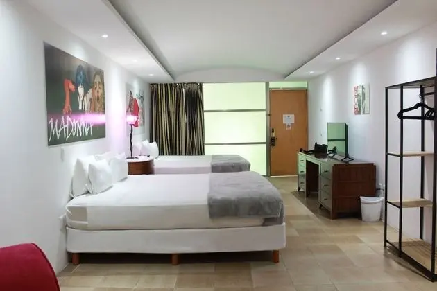 Design Oda (2 King Beds)