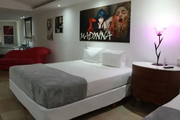 Design Oda (2 King Beds)