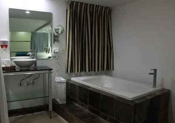Design Oda (2 King Beds)