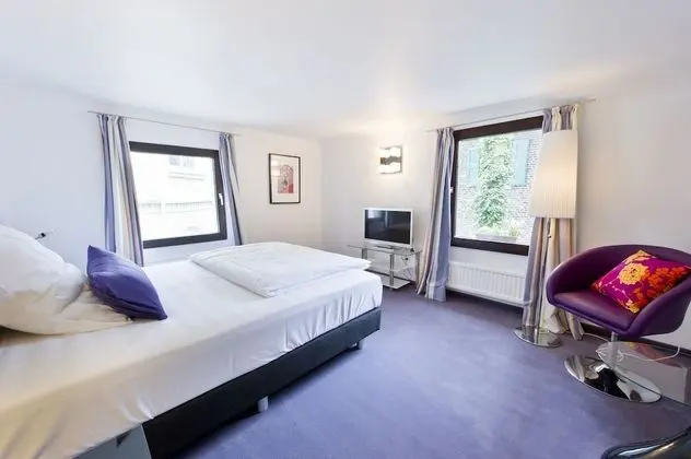 Standard Tek Büyük Yataklı Oda