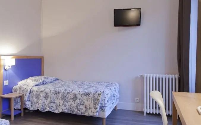 Üç Kişilik Oda