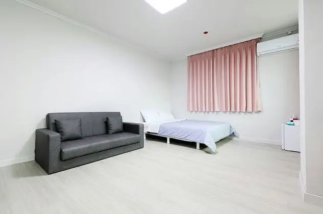 Standard Oda (Family Room)