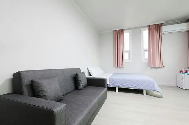 Standard Oda (Family Room)