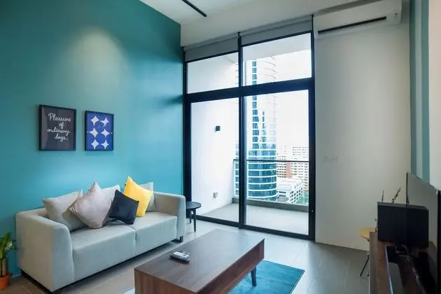 Design Çatı Katı (Loft), 1 Büyük (Queen) Boy Yatak, Sigara İçilmez
