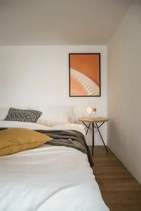 City Çatı Katı (Loft), 1 Büyük (Queen) Boy Yatak (A)