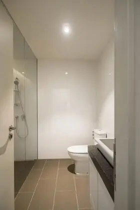 City Çatı Katı (Loft), 1 Büyük (Queen) Boy Yatak (A)