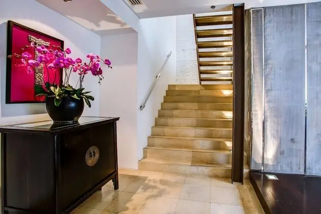 Çatı Katı Süiti (Penthouse)