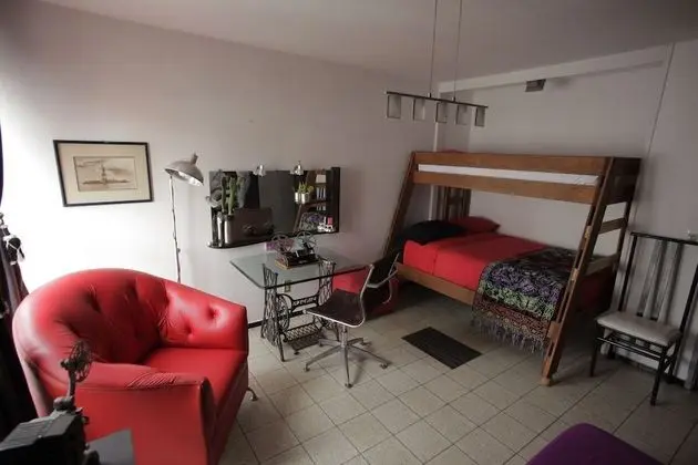 Standard Dört Kişilik Oda, Ortak Banyo (Hongos)