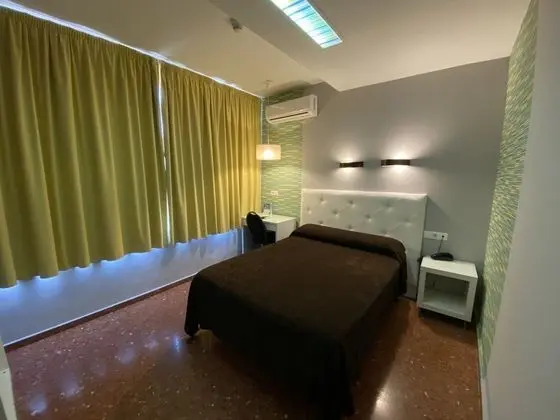 Tek Büyük Yataklı Oda