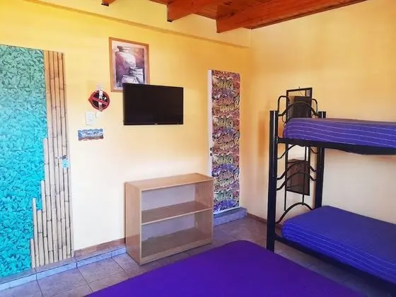 Basic Dört Kişilik Oda, Özel Banyo