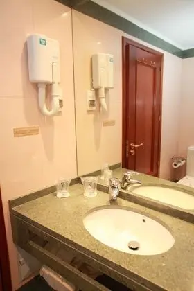 İki Ayrı Yataklı Oda (2 Adults + 1 Child)