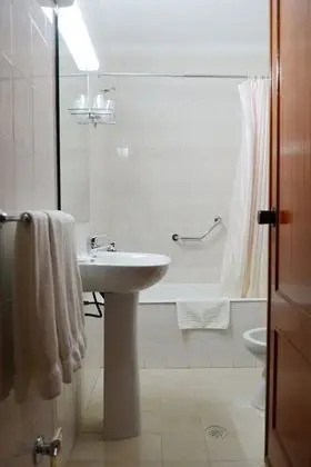 Üç Kişilik Oda, 3 Tek Kişilik Yatak, Sigara İçilmez