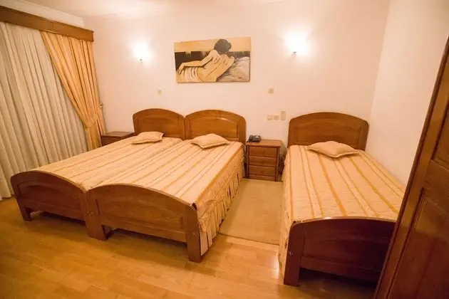 Traditional Üç Kişilik Oda