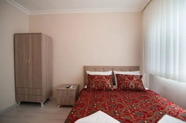 Tek Büyük Yataklı Oda