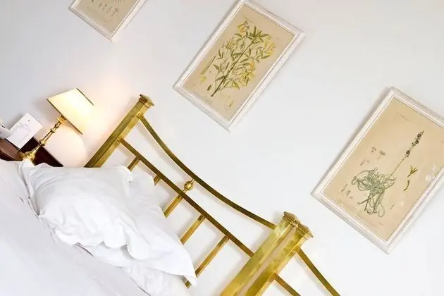 Üç Kişilik Oda