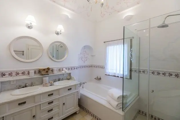 Süit, 1 En Büyük (King) Boy Yatak, Özel Banyo