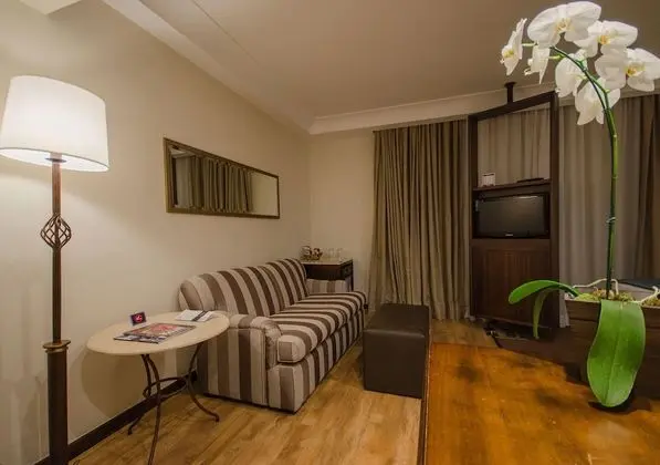 Business Oda, 1 Çift Kişilik Yatak