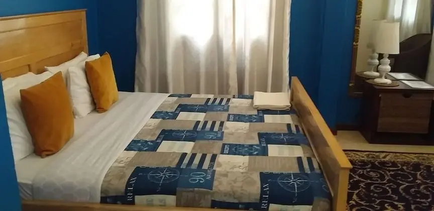 Exclusive Tek Büyük Yataklı Oda