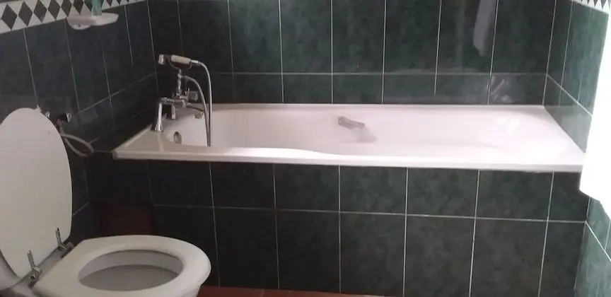 Exclusive Tek Büyük Yataklı Oda