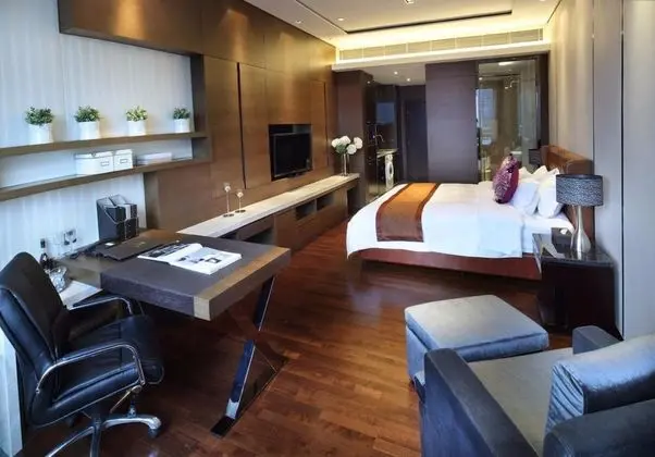 Deluxe Tek Büyük Yataklı Oda