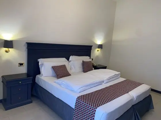 Superior Tek Büyük Yataklı Oda, Göl Manzaralı