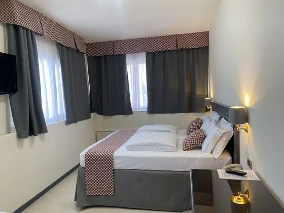 Superior Tek Büyük Yataklı Oda, Göl Manzaralı