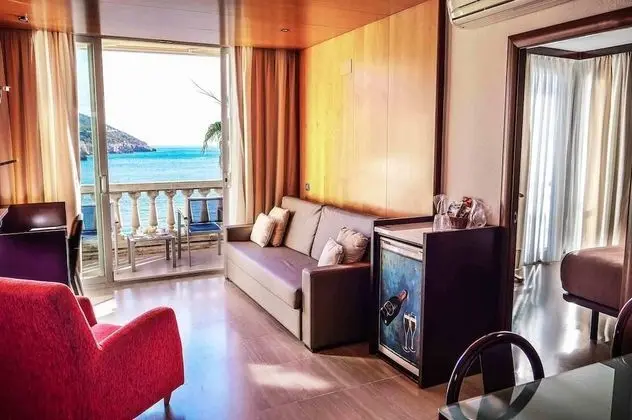 Junior Süit, Balkon, Deniz Manzaralı