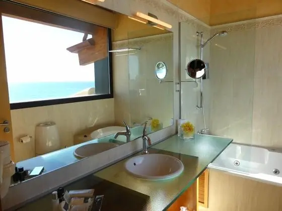 Superior Süit, 1 En Büyük (King) Boy Yatak, Sıcak Su Küveti, Deniz Manzaralı