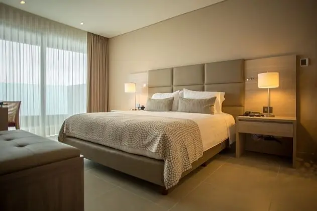 Süit, 1 En Büyük (King) Boy Yatak ve Çekyat, Balkon