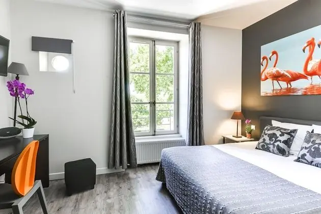 Comfort Tek Büyük Yataklı Oda