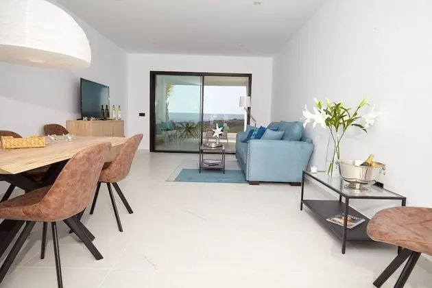 Superior Apart Daire, 2 Yatak Odası, Teras, Bahçe Manzaralı