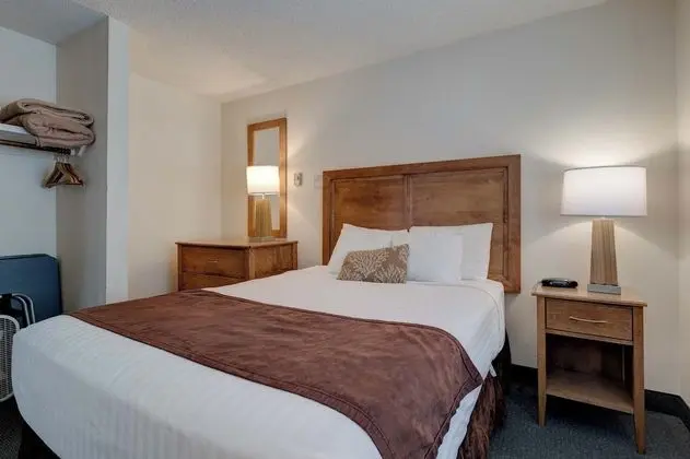 1 bedroom Suite w/Kitchen, Oceanview Non-Pet
