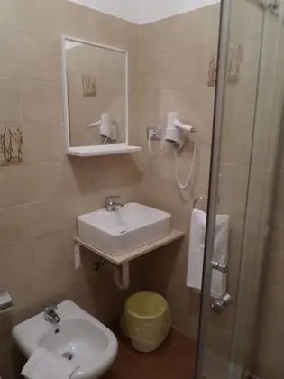 Tek Büyük Yataklı Oda, Göl Manzaralı