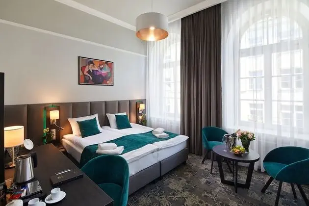 Classic Tek Büyük Yataklı Oda