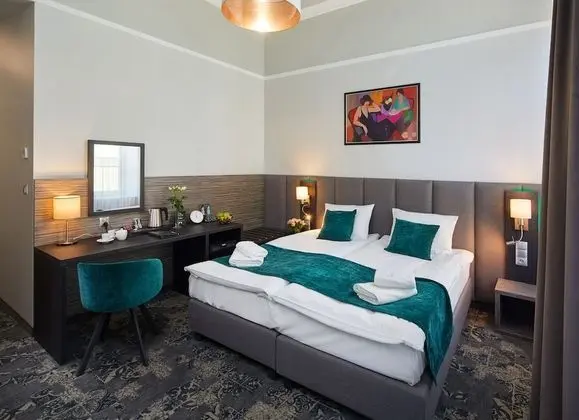 Classic Tek Büyük Yataklı Oda