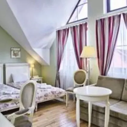 Comfort Tek Büyük Yataklı Oda