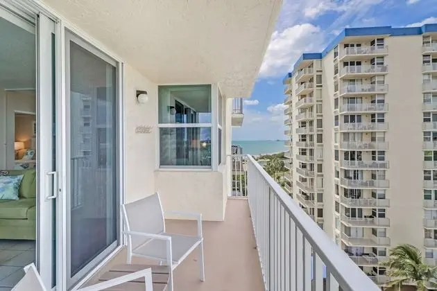 Daire (Estero Beach & Tennis 807)