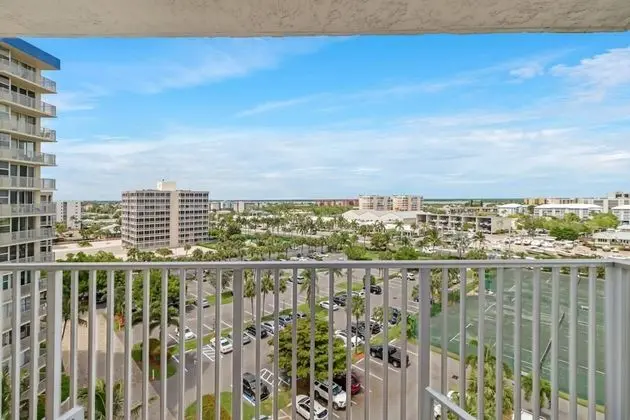 Daire (Estero Beach & Tennis 807)