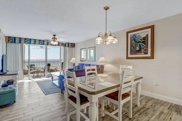 Daire (Estero Island Beach Villas 105)