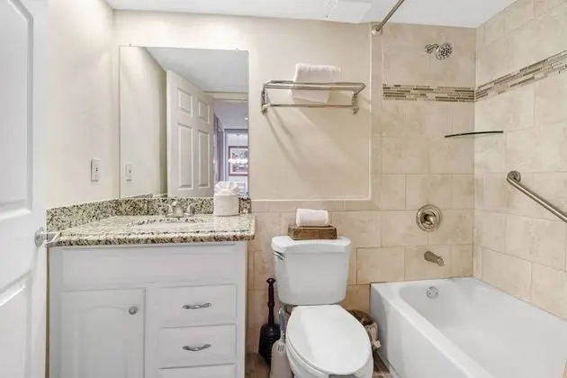 Daire (Estero Island Beach Villas 105)