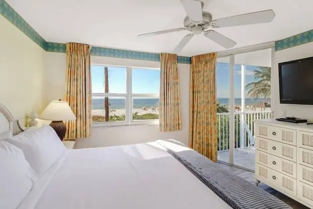 Daire (Estero Island Beach Villas 105)