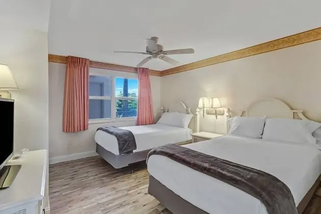 Daire (Estero Island Beach Villas 105)