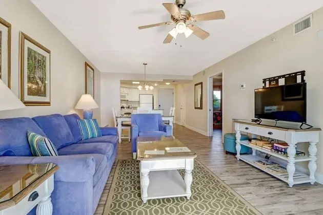 Daire (Estero Island Beach Villas 105)