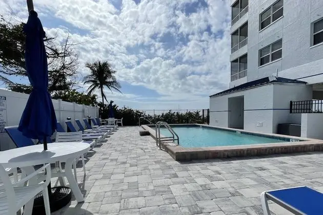 Daire (Estero Island Beach Villas 206)
