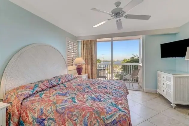 Daire (Estero Island Beach Villas 206)