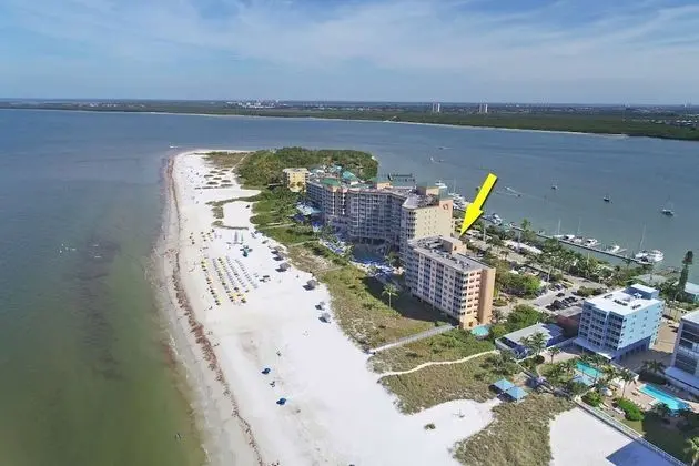 Daire (Estero Island Beach Villas 206)